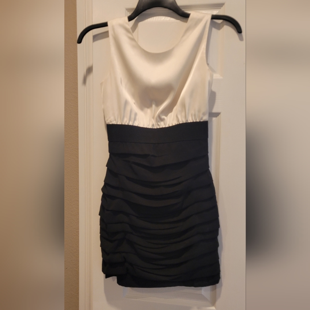Express black dress - Picture 2 of 2